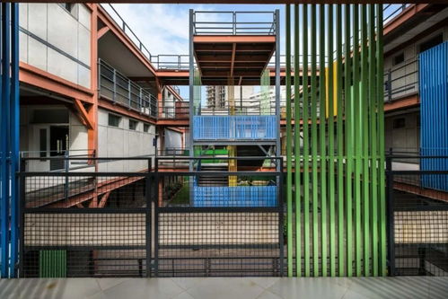 印度Manaskriti金屬架空學校 中小學建筑設計中的金屬附件與架座創新應用